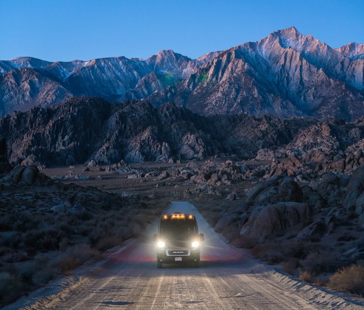 Campervan in Alabama Hills